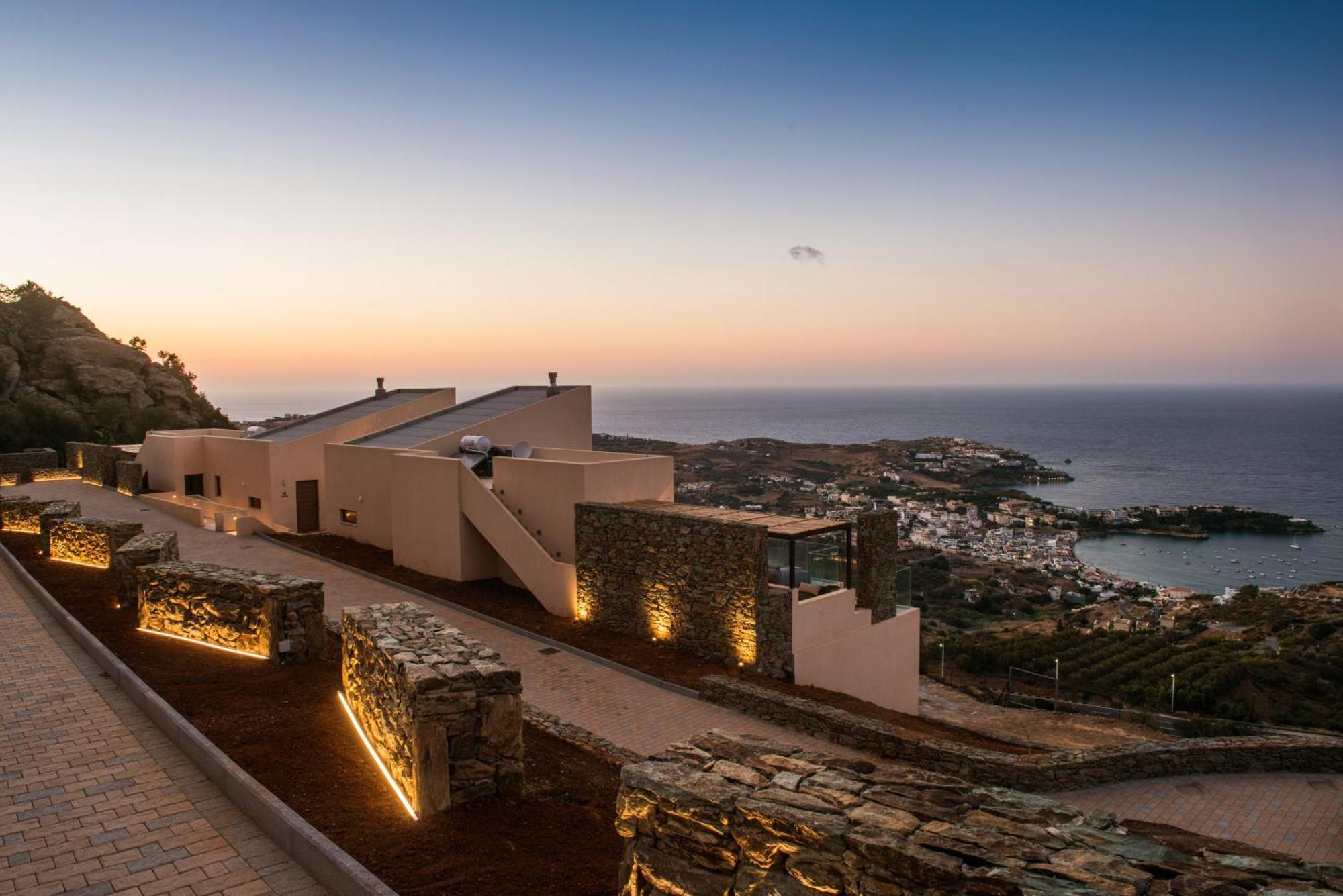 Villa Helios - Elevate Your Senses Agia Pelagia Екстериор снимка