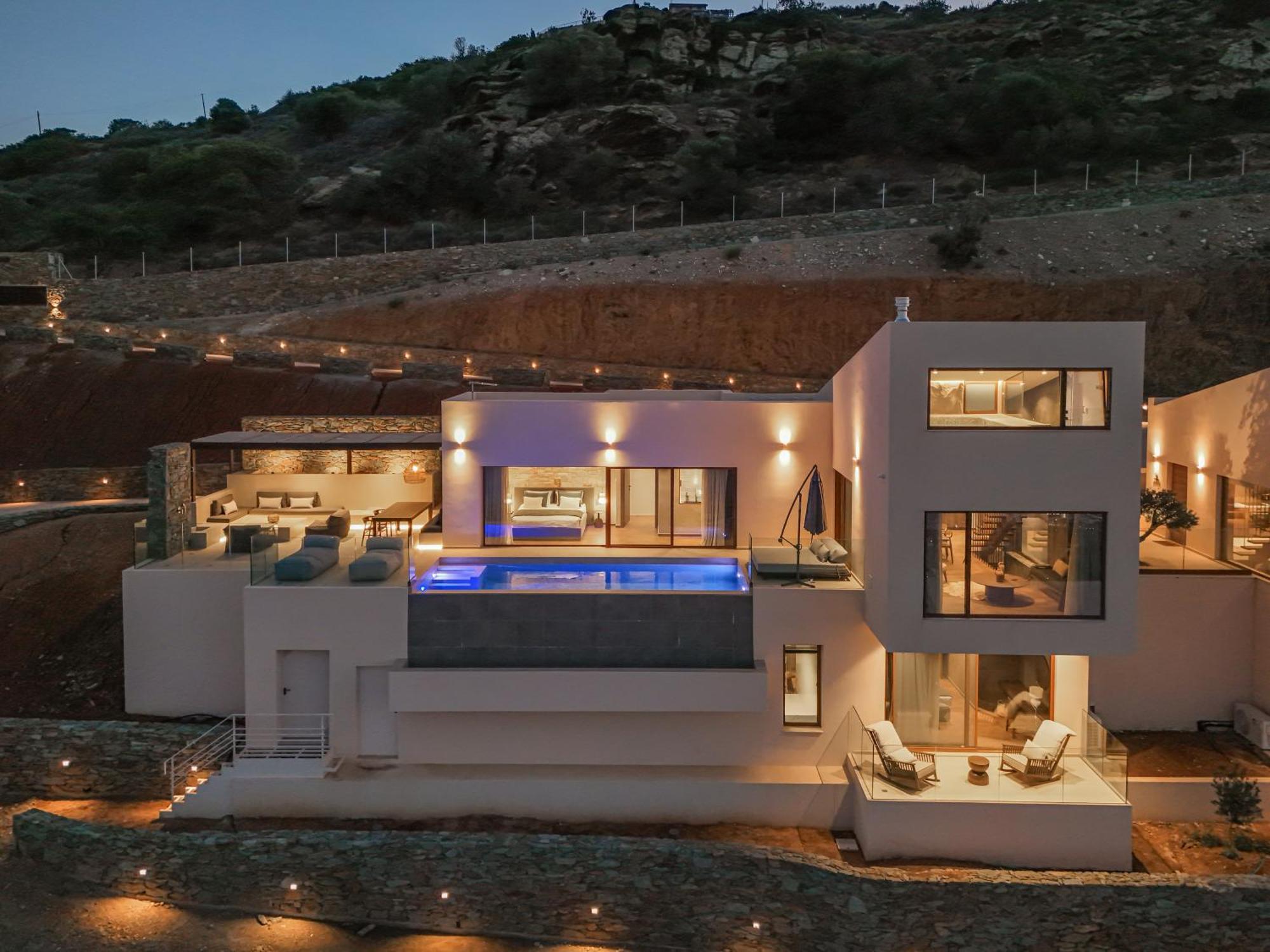 Villa Helios - Elevate Your Senses Agia Pelagia Екстериор снимка